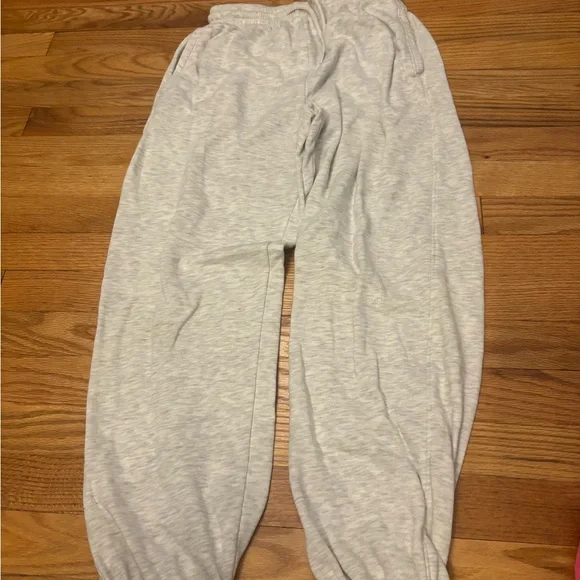H&M light grey sweatpants women’s size xs - Picture 1 of 3